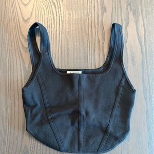 Aritzia cropped top